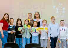 S-E-M-I-F-I-N-A-L / SPELLING BEE